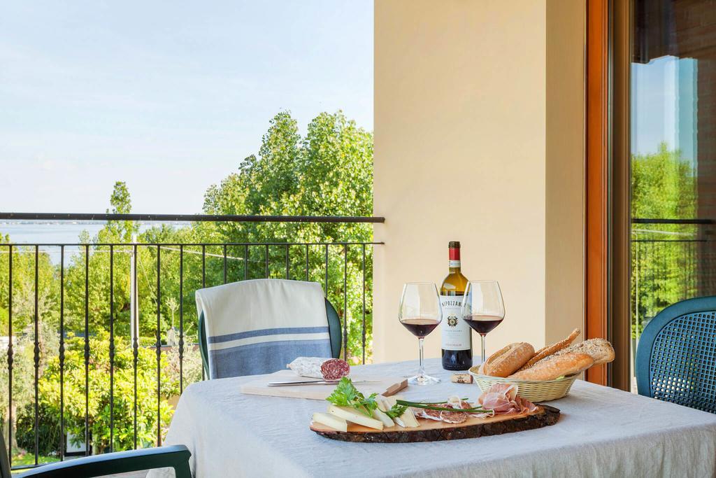 Camping Piantelle Moniga del Garda Exteriör bild